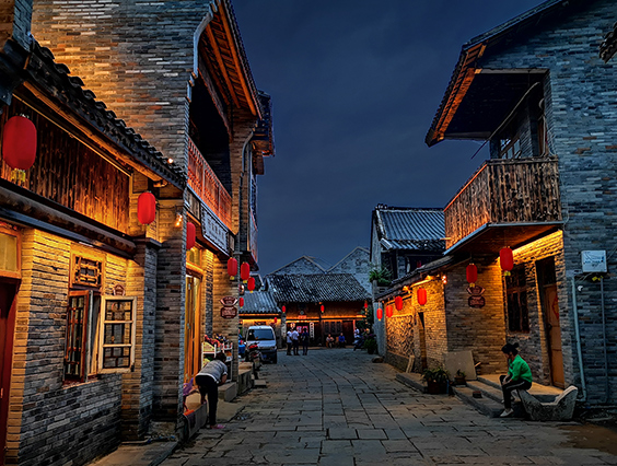 點(diǎn)亮千年古鎮(zhèn)中渡，文旅夜游又添一彩！